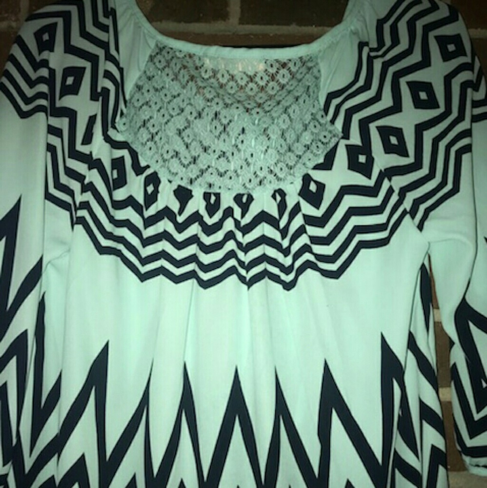 Ladies shirt - Picture 4 of 4